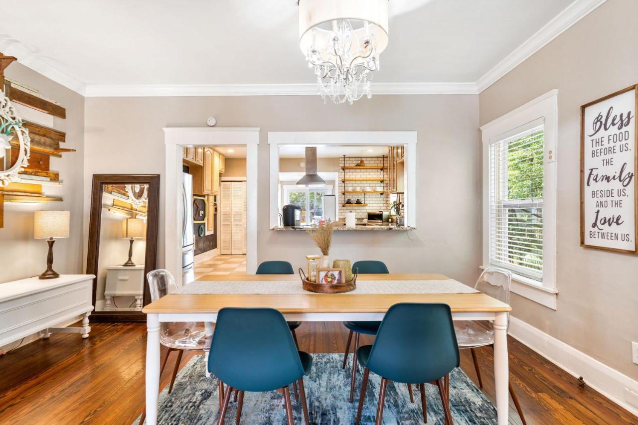 Four Different Options At One Great Location-- 1 - Spacious 3 Bed 2 Bath House Or 2- 2Nd Floor 2 Bed 1 Bath Guesthouse Or 3- 1St Floor Studio Or 3- A Tiny Home Rv Tampa Esterno foto