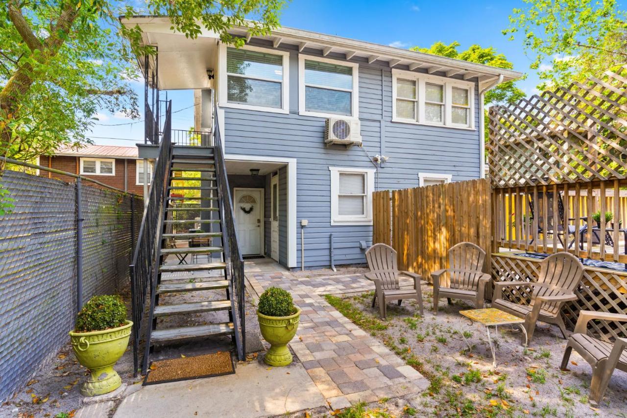 Four Different Options At One Great Location-- 1 - Spacious 3 Bed 2 Bath House Or 2- 2Nd Floor 2 Bed 1 Bath Guesthouse Or 3- 1St Floor Studio Or 3- A Tiny Home Rv Tampa Esterno foto